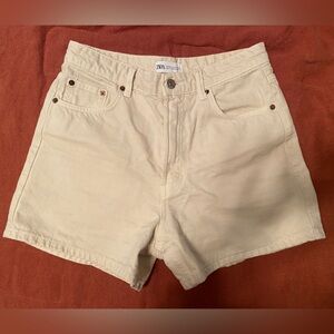 Zara Mom Fit Cream Shorts